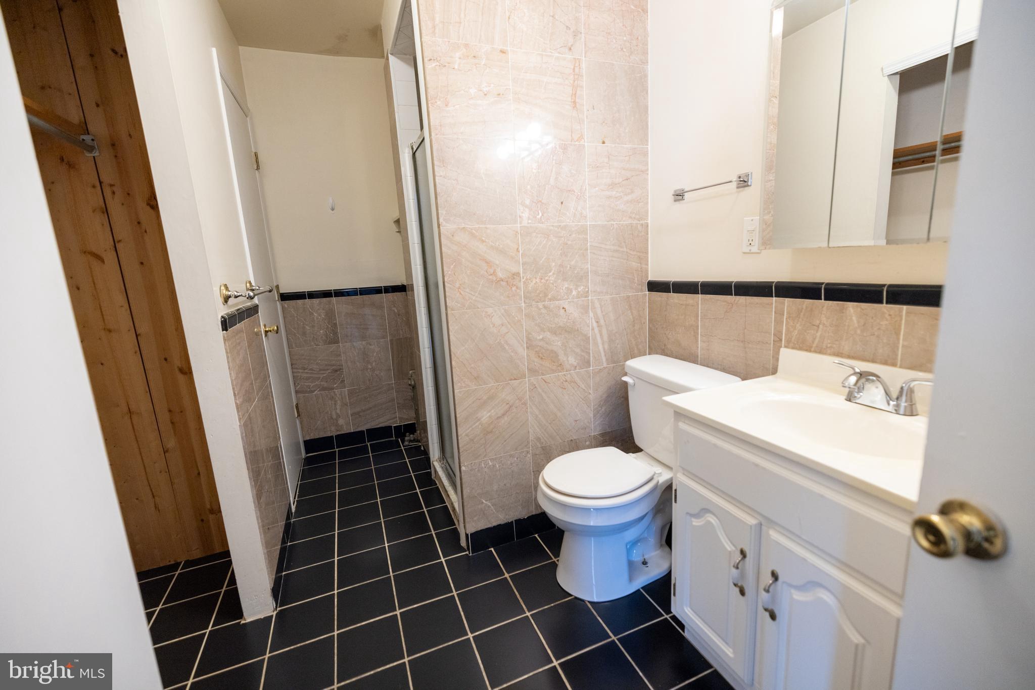 MANAYUNK - Residential Lease