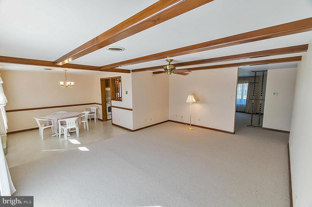 SPRING VALLEY - Residential