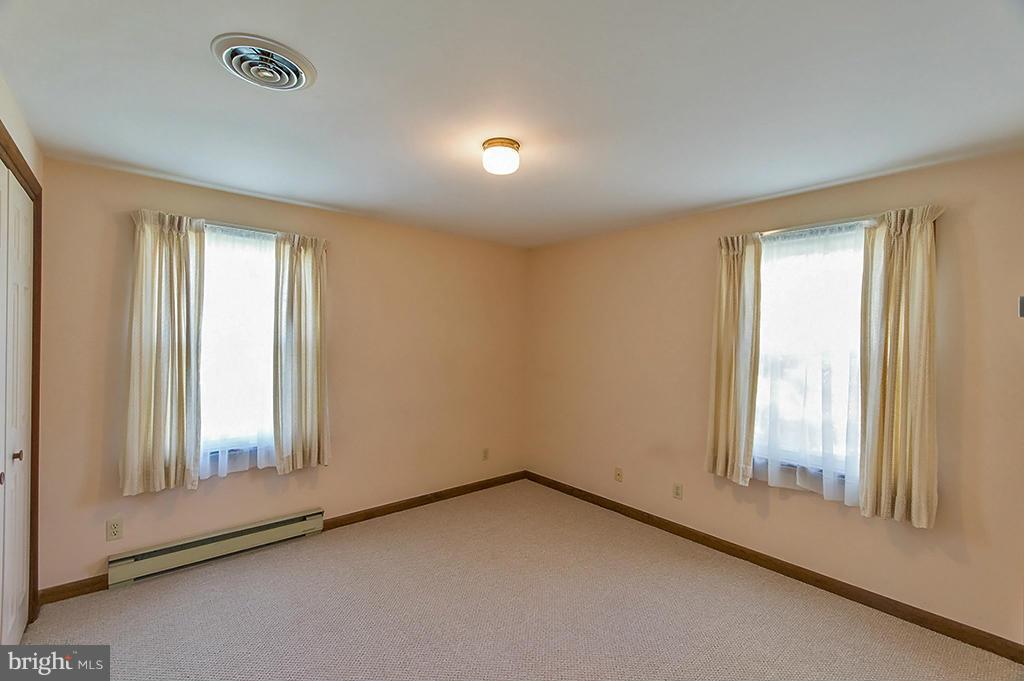 SPRING VALLEY - Residential