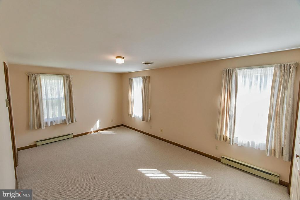 SPRING VALLEY - Residential