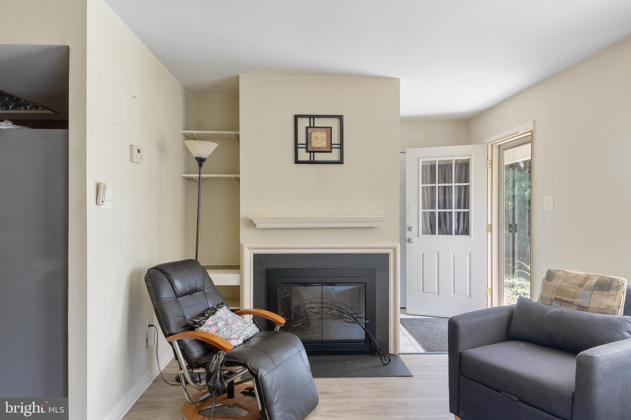1746 WOODRIDGE COURT