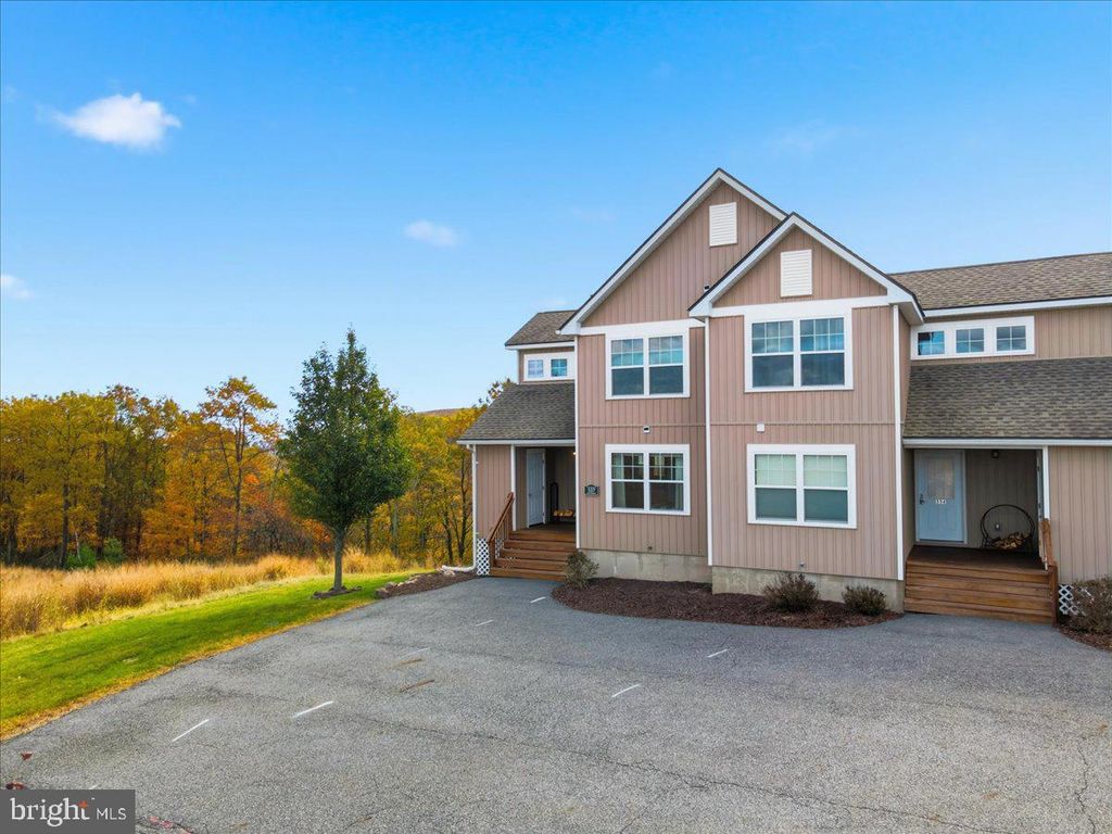 Photo of 0 Upper Deer Valley Road #557, TANNERSVILLE, PA 18372 (MLS # PAMR2006174)