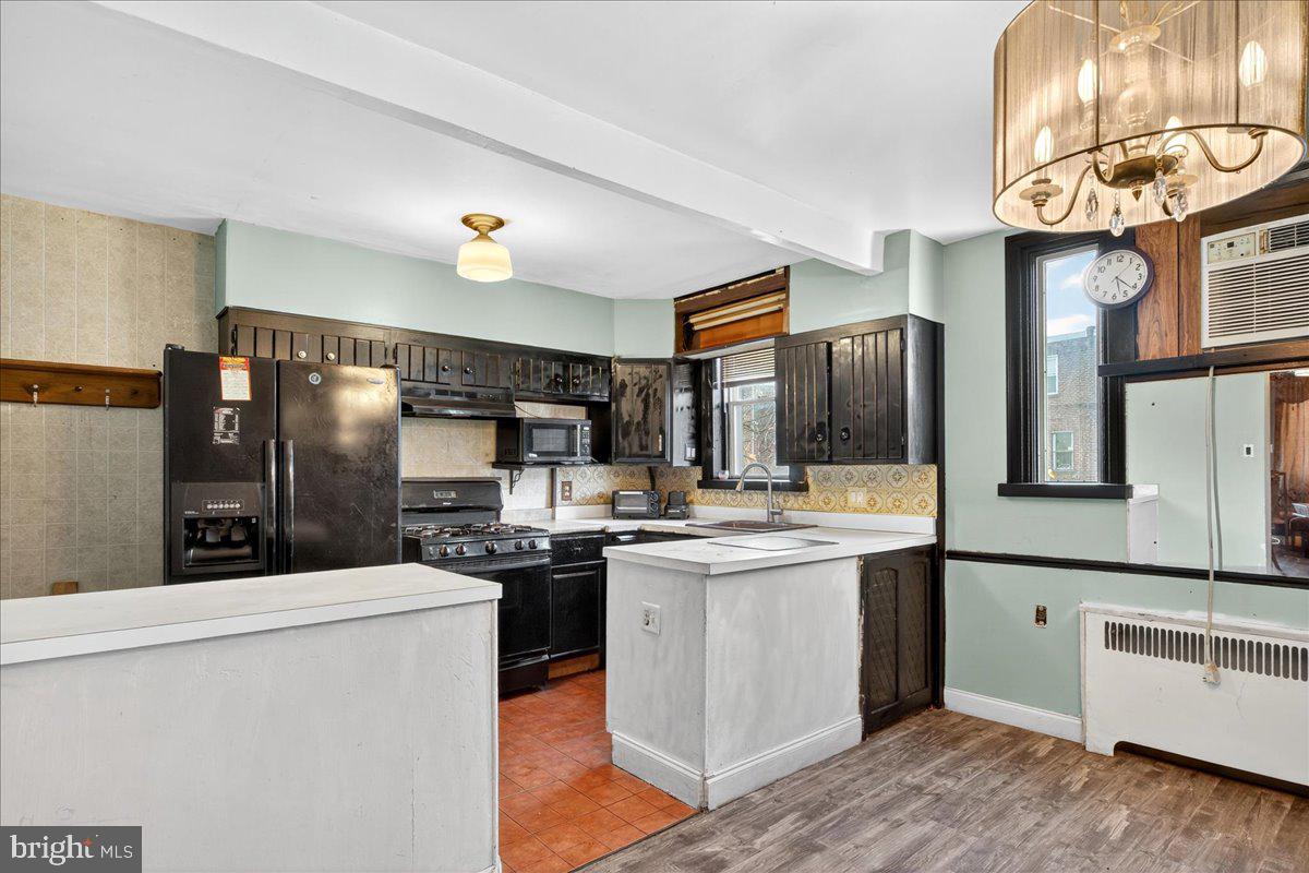 OXFORD CIRCLE - Residential