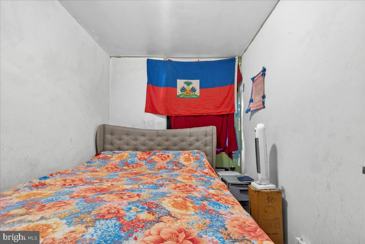 OXFORD CIRCLE - Residential