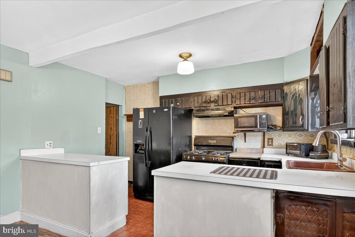 OXFORD CIRCLE - Residential