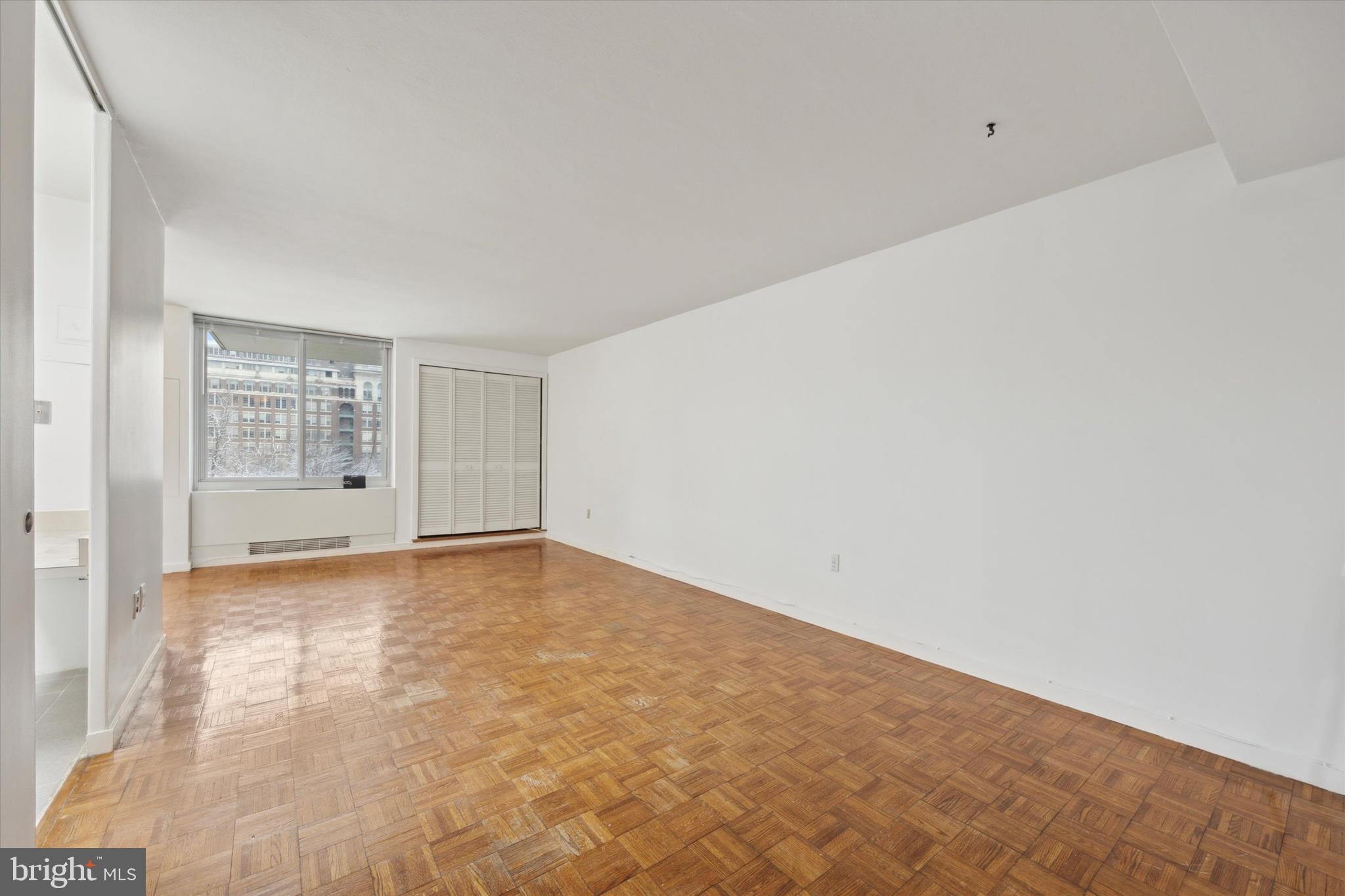 SOCIETY HILL - Residential Lease