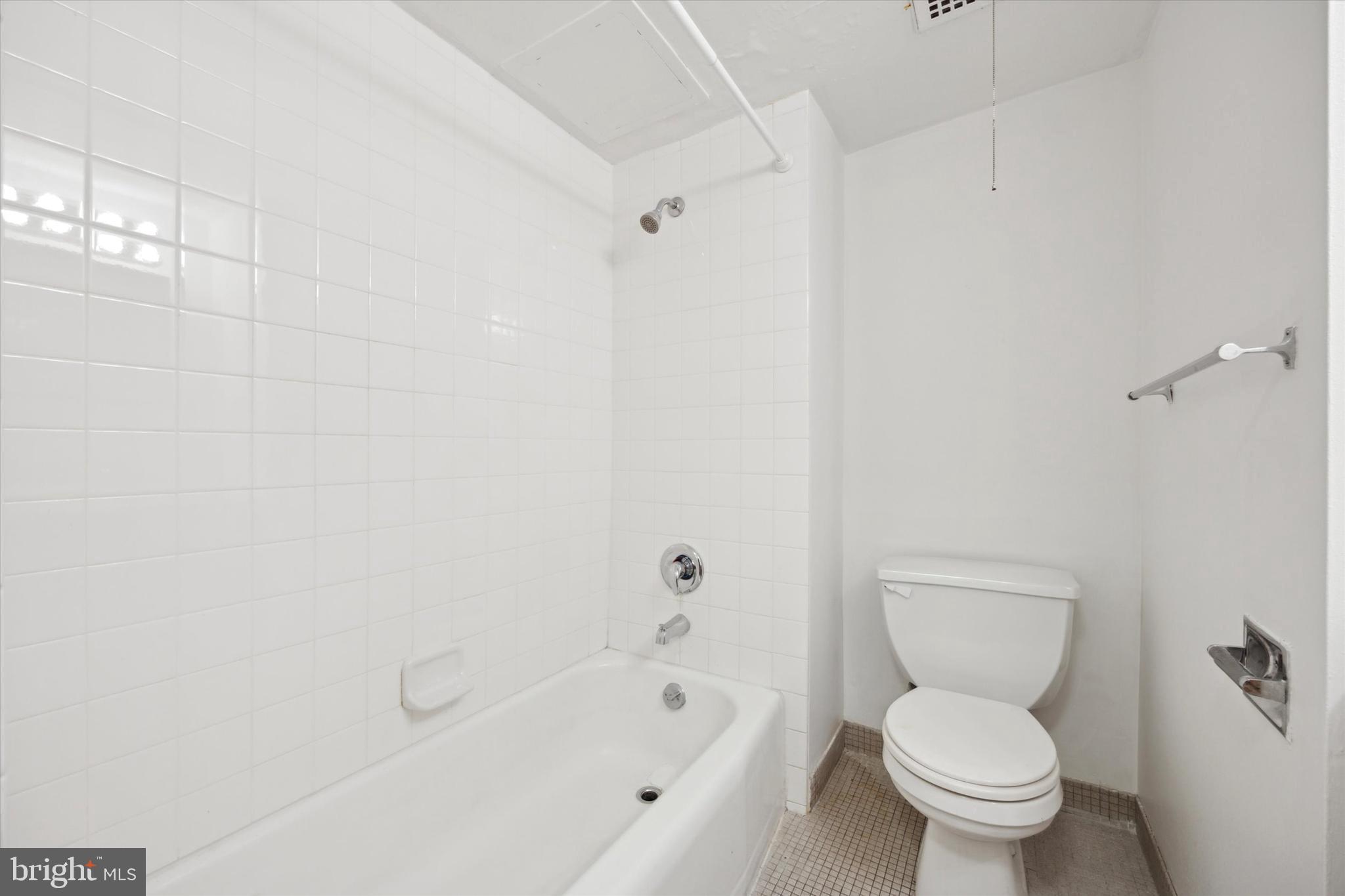 SOCIETY HILL - Residential Lease