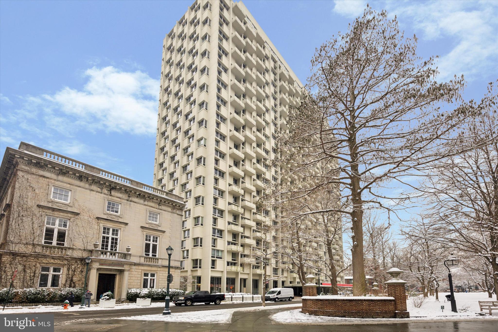 SOCIETY HILL - Residential Lease