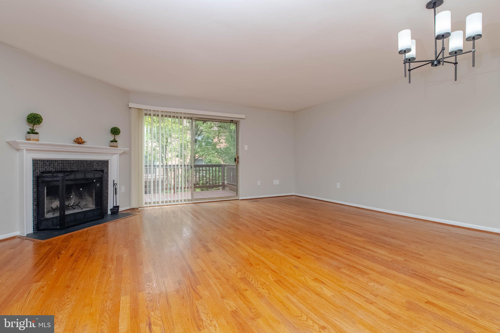 LOVETON FARMS - Residential Lease