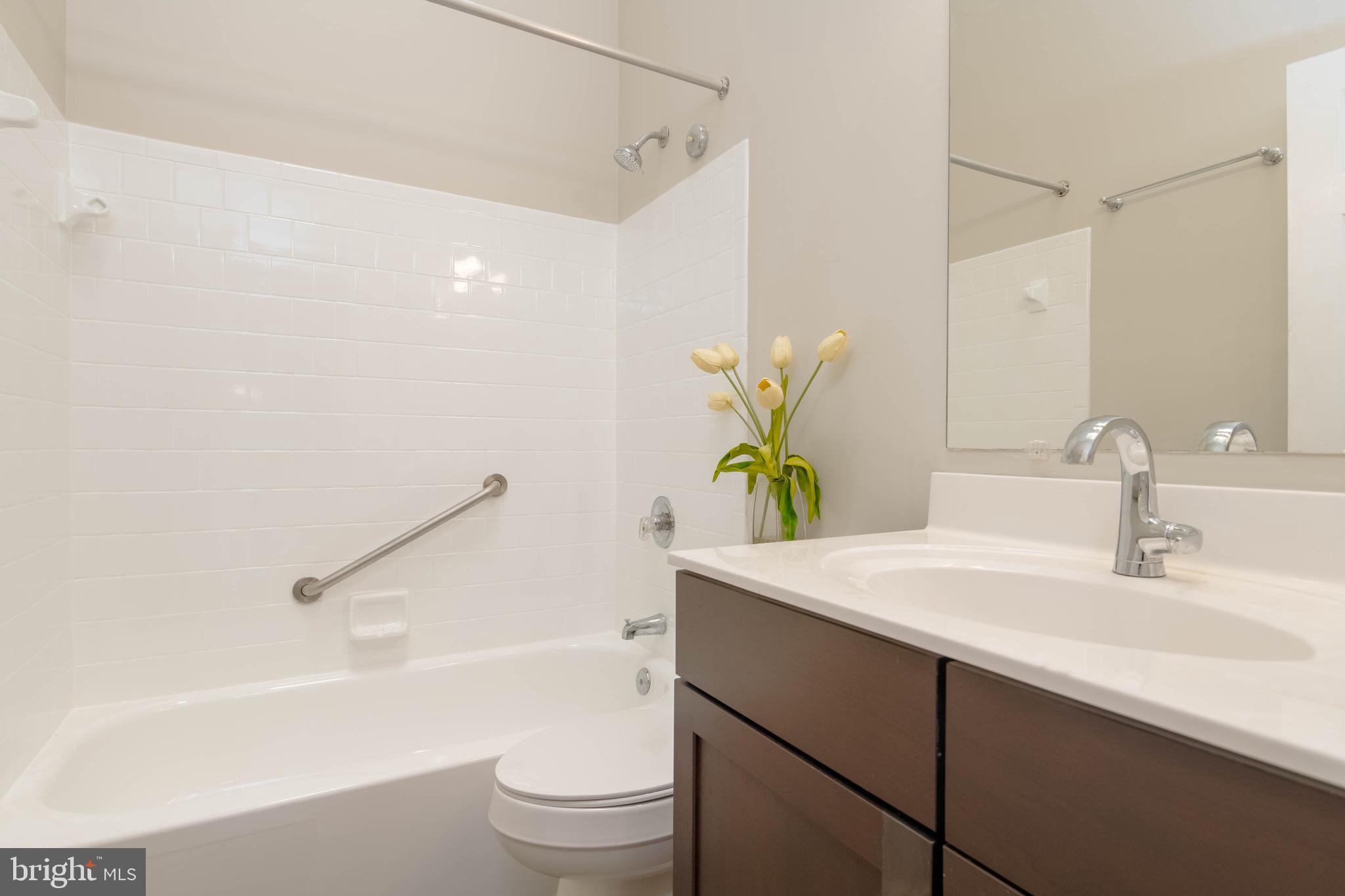 LOVETON FARMS - Residential Lease