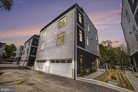 7519 RIDGE AVENUE R 203 PHILADELPHIA PA 19128