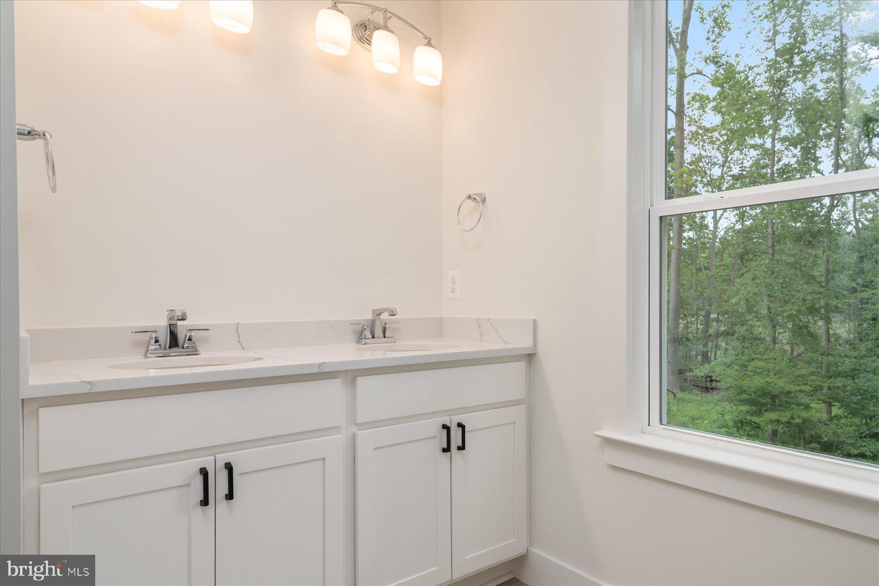 HOLLAND POINT - Residential