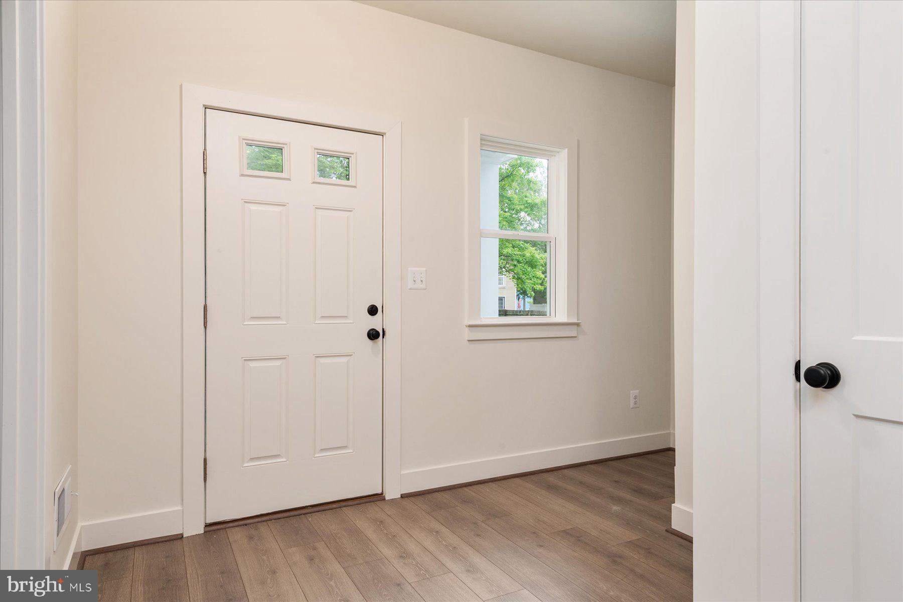 HOLLAND POINT - Residential