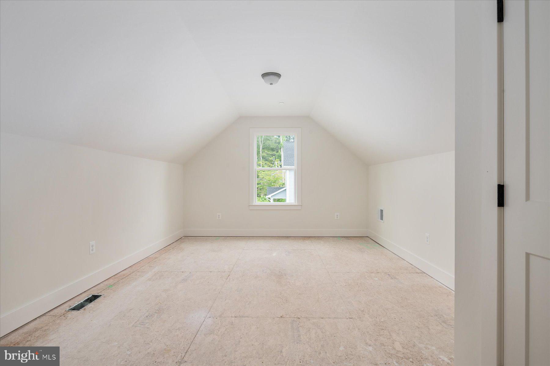 HOLLAND POINT - Residential