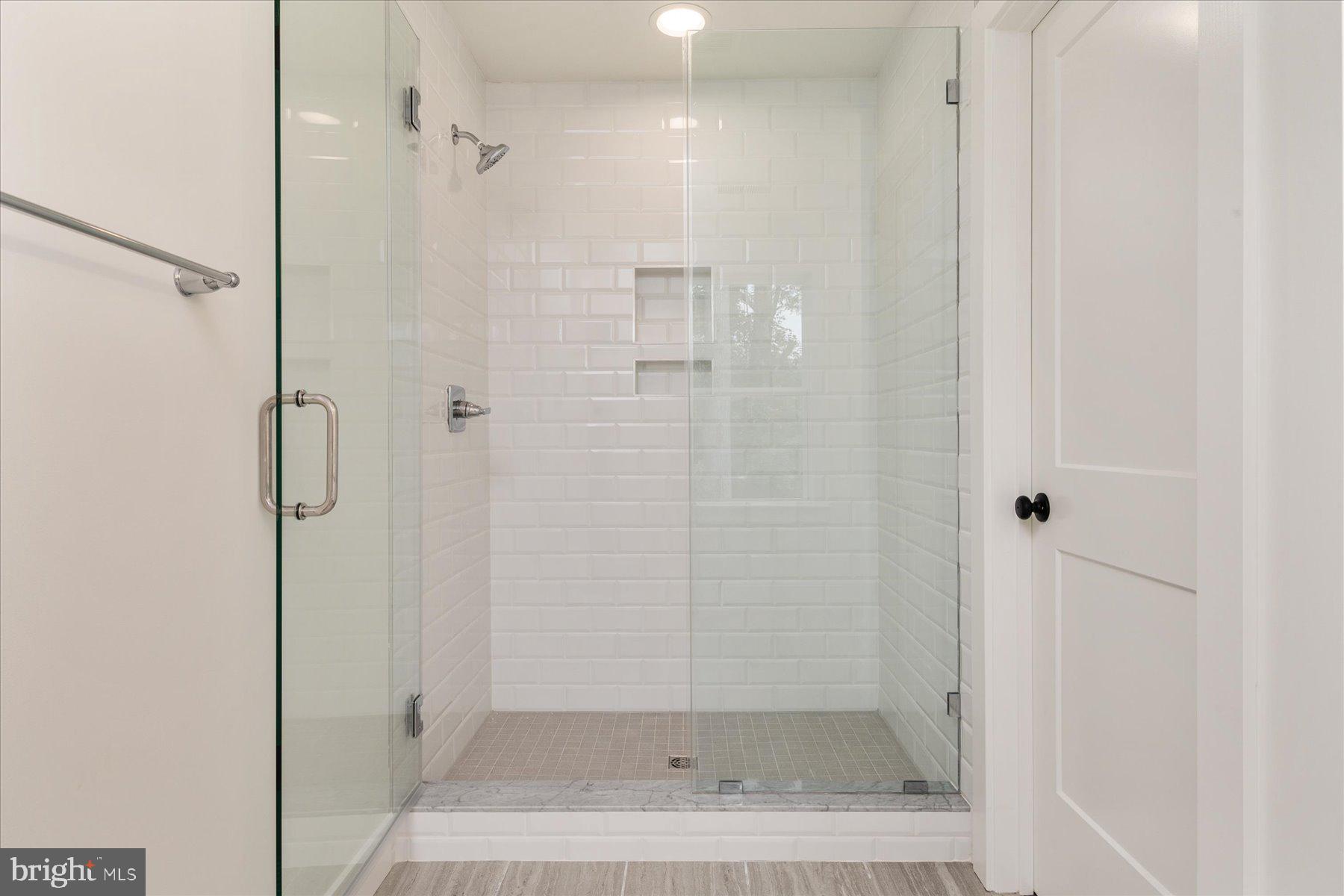 HOLLAND POINT - Residential