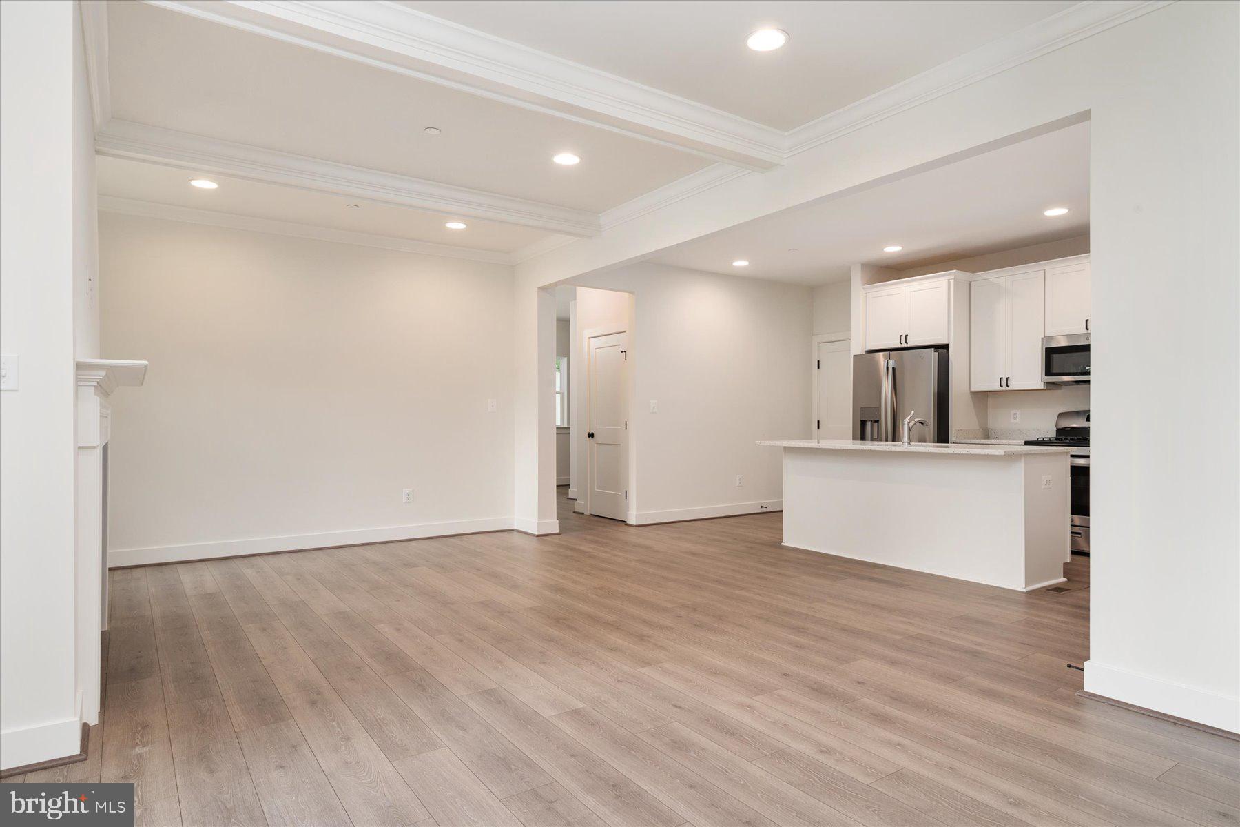 HOLLAND POINT - Residential