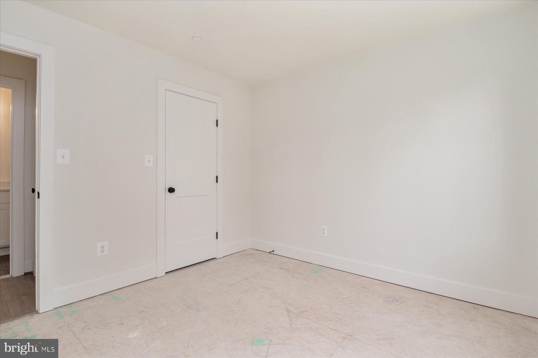 HOLLAND POINT - Residential