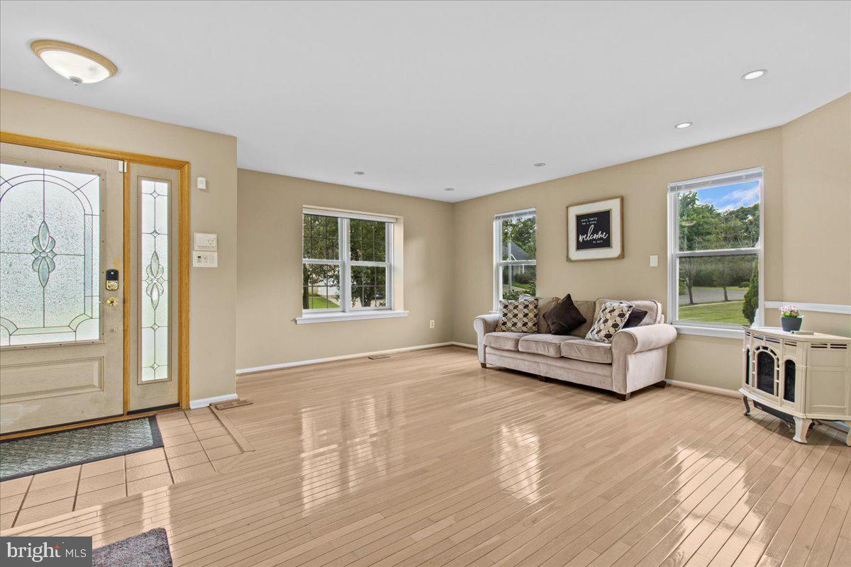 3 CATANIA COURT