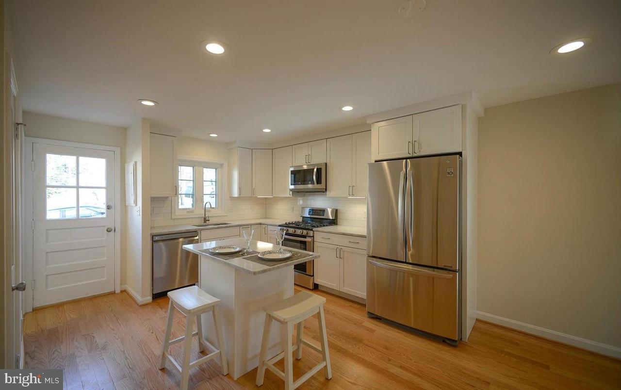 SILVER SPRING - Residential Lease