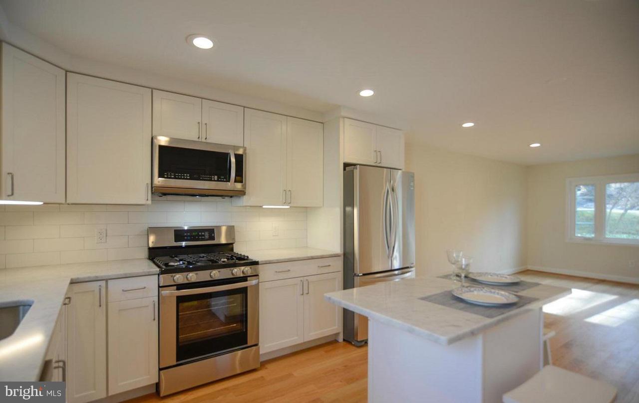 SILVER SPRING - Residential Lease