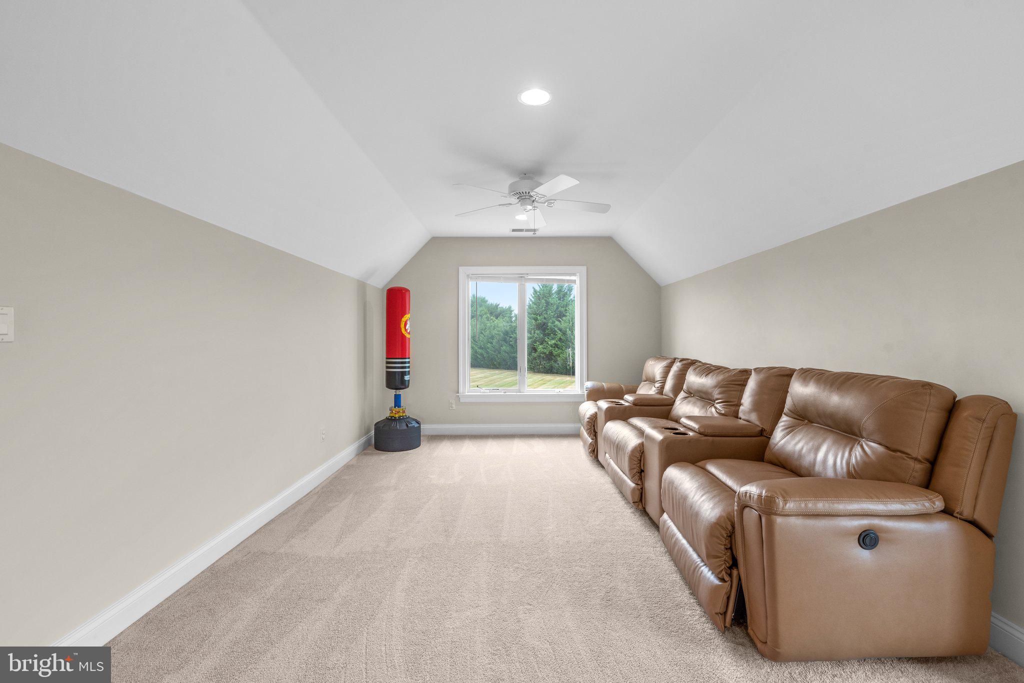 KINGS GIFT - Residential