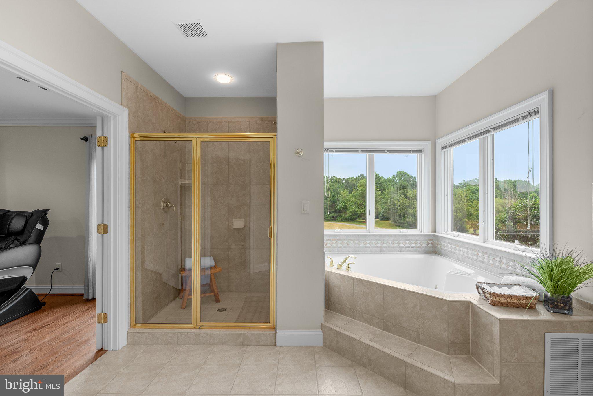 KINGS GIFT - Residential