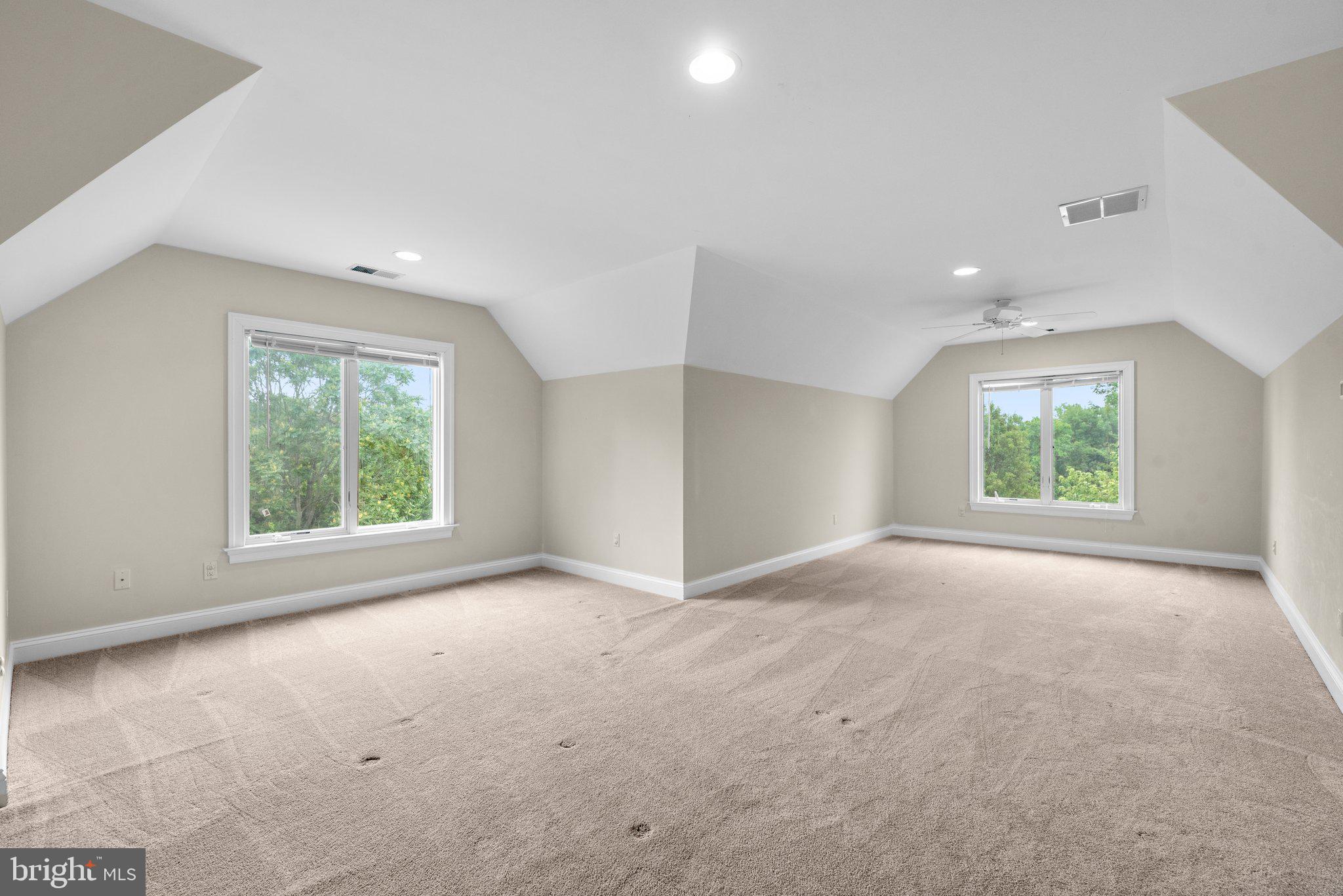 KINGS GIFT - Residential