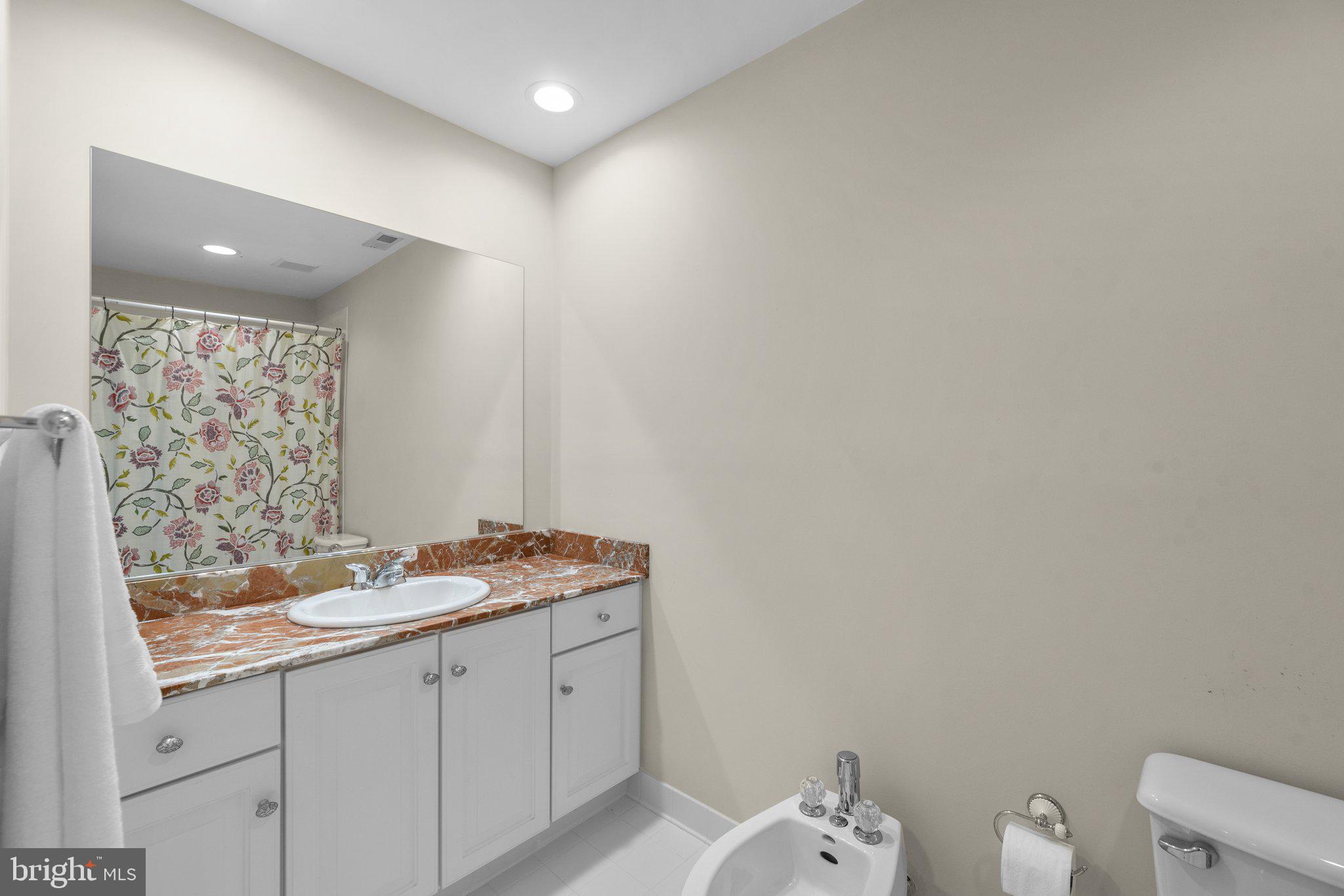 KINGS GIFT - Residential