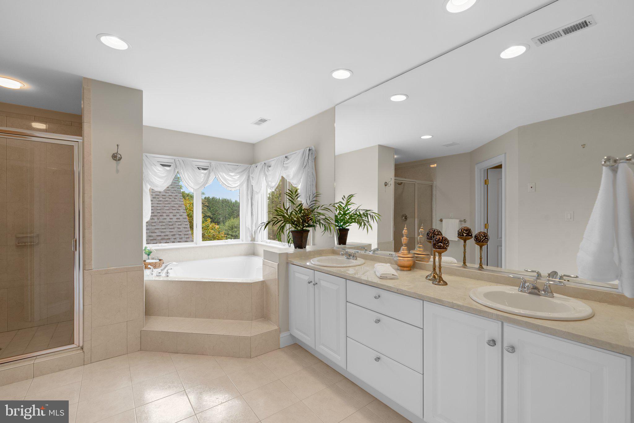 KINGS GIFT - Residential