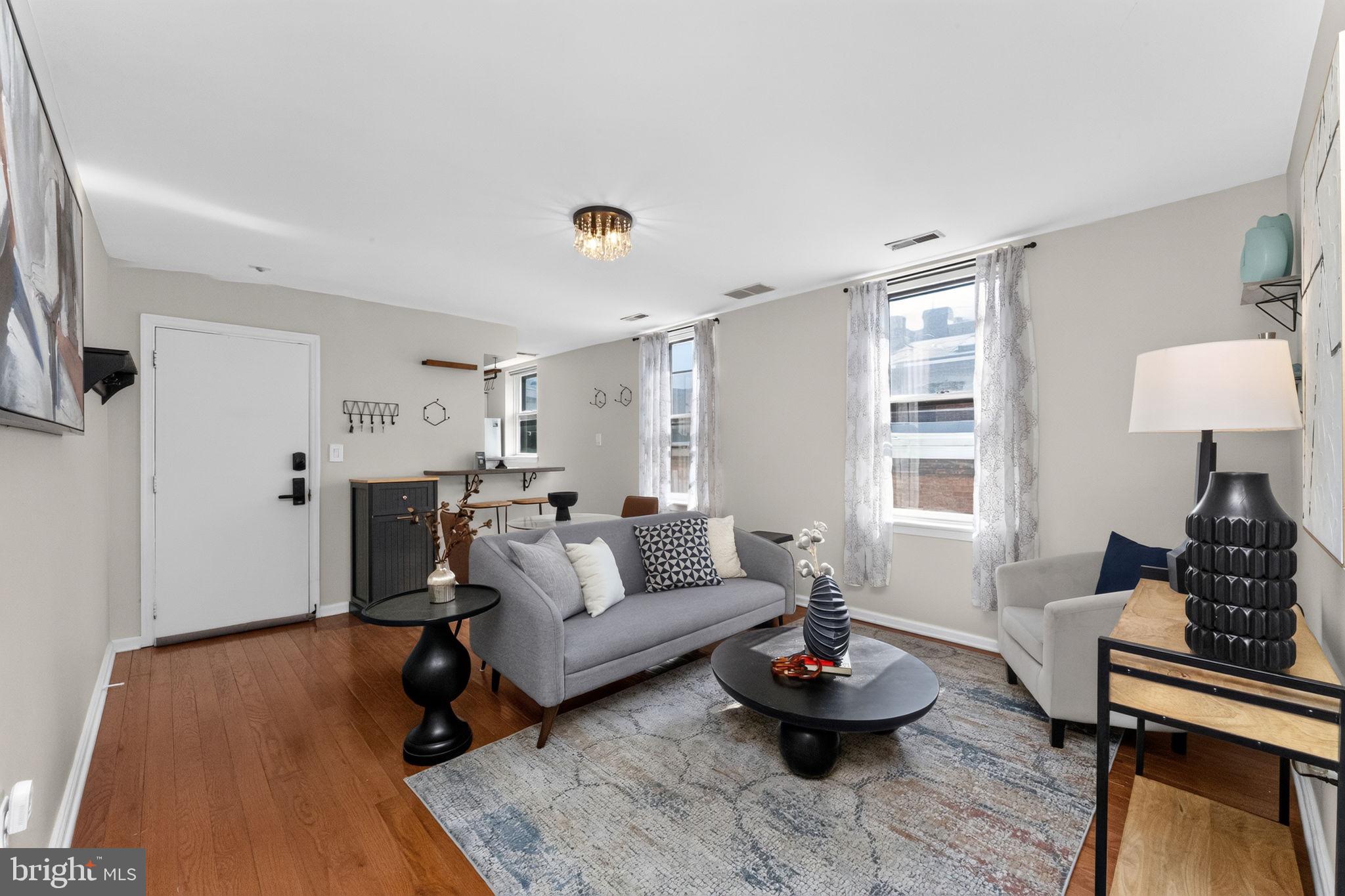 1828 GREEN STREET 00 3R