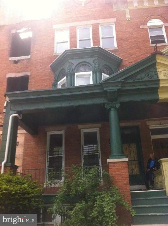 AUCHENTOROLY TERRACE HISTORIC DISTRICT - Residential Income