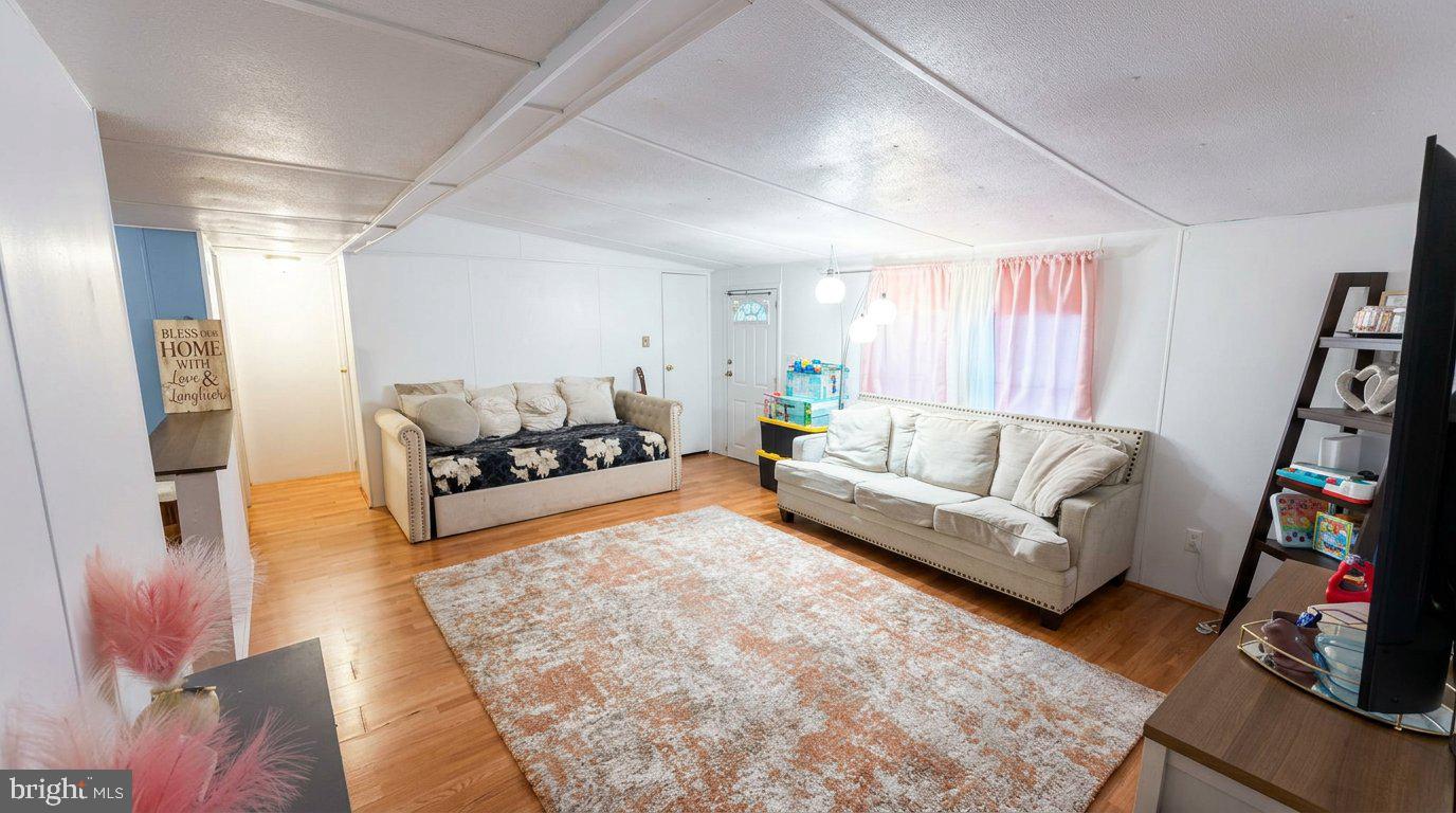 45 JUNIPER COURT 45