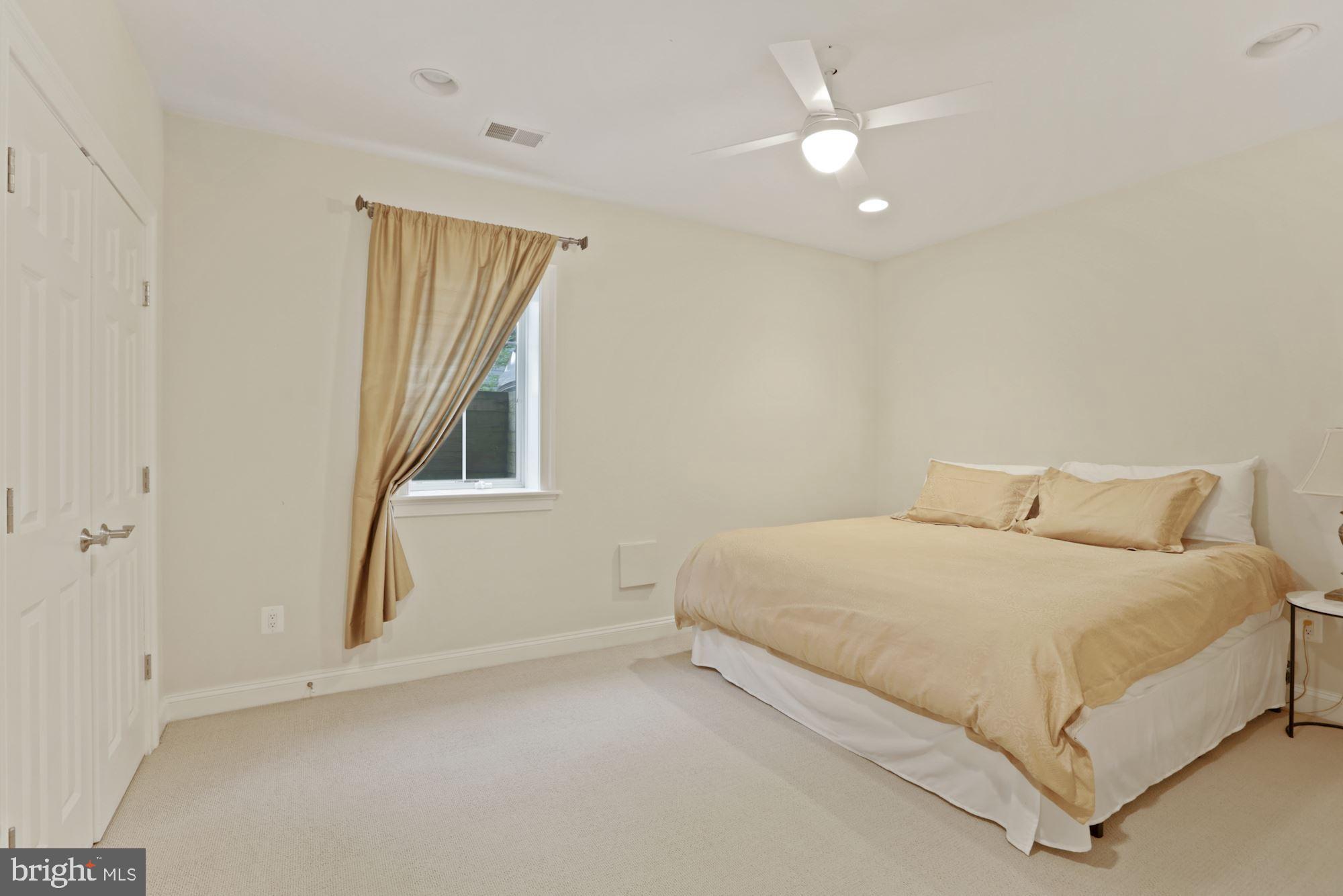 CHESTERBROOK - Residential