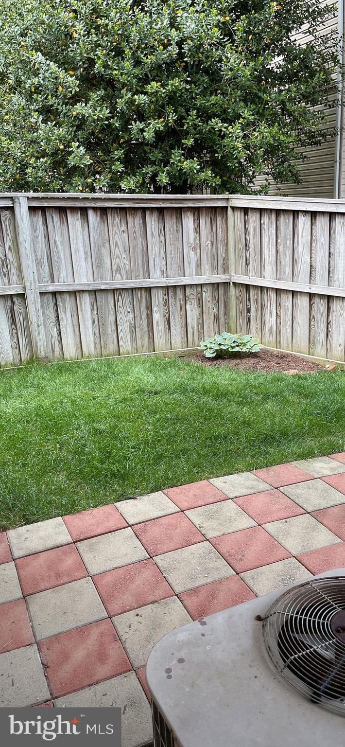 PRINCE WILLIAM COMMONS - Residential Lease