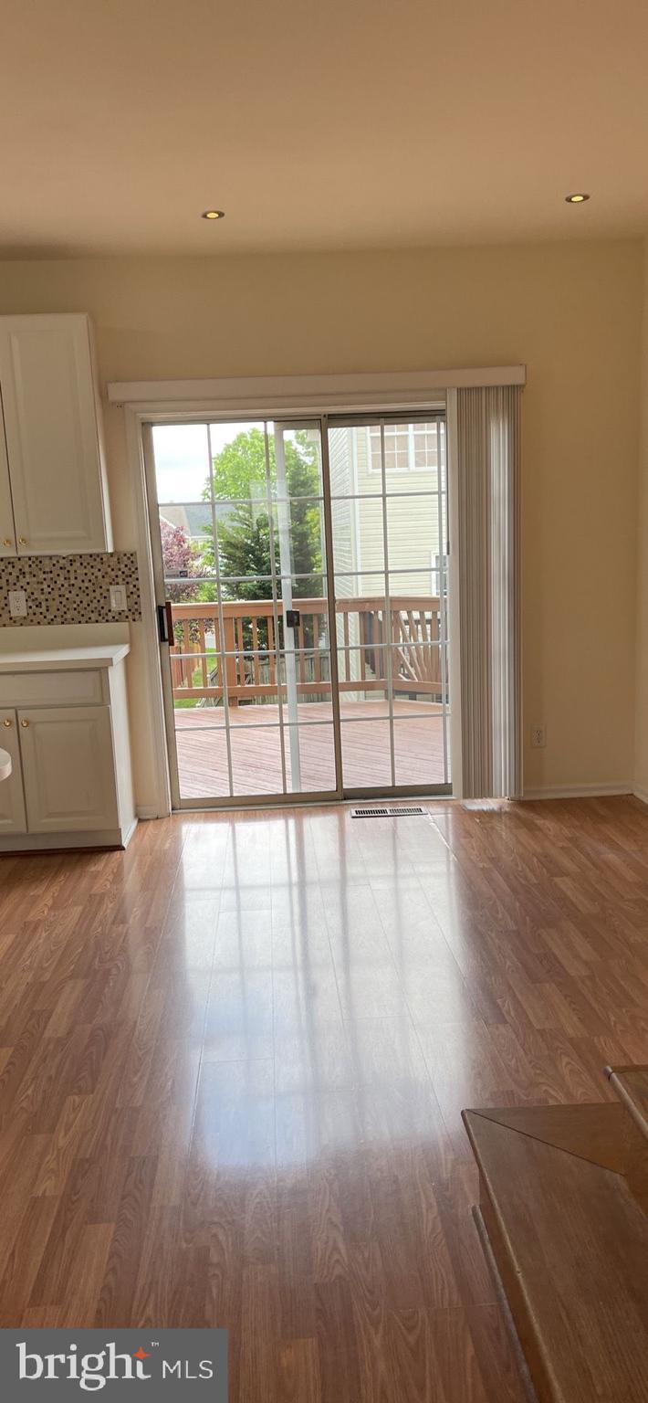 PRINCE WILLIAM COMMONS - Residential Lease