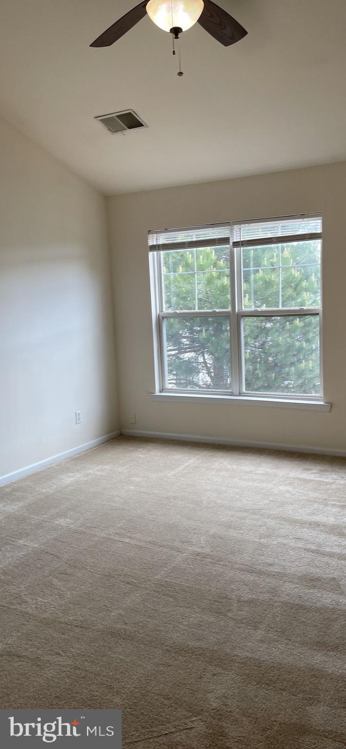 PRINCE WILLIAM COMMONS - Residential Lease