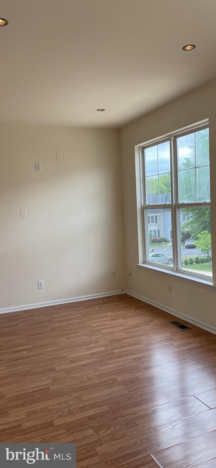 PRINCE WILLIAM COMMONS - Residential Lease