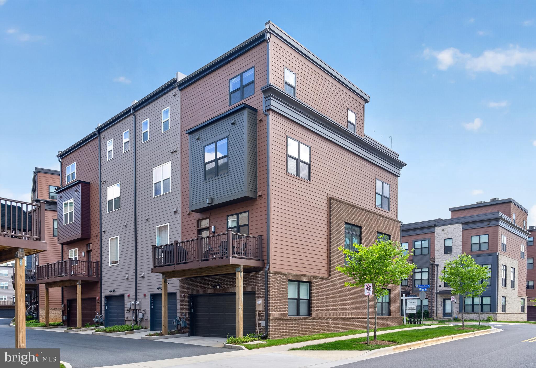 TOWER OAKS - Residential