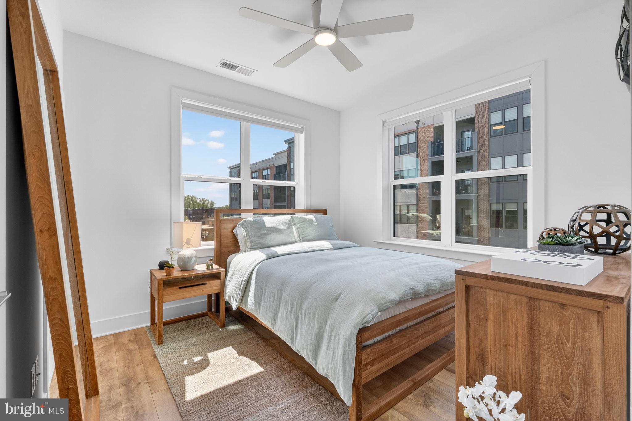 TOWER OAKS - Residential