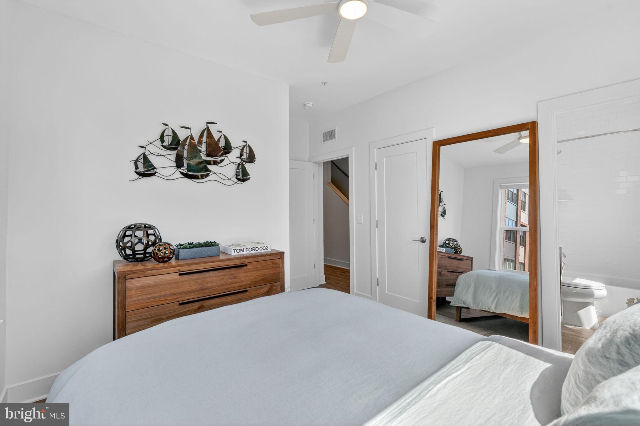 TOWER OAKS - Residential