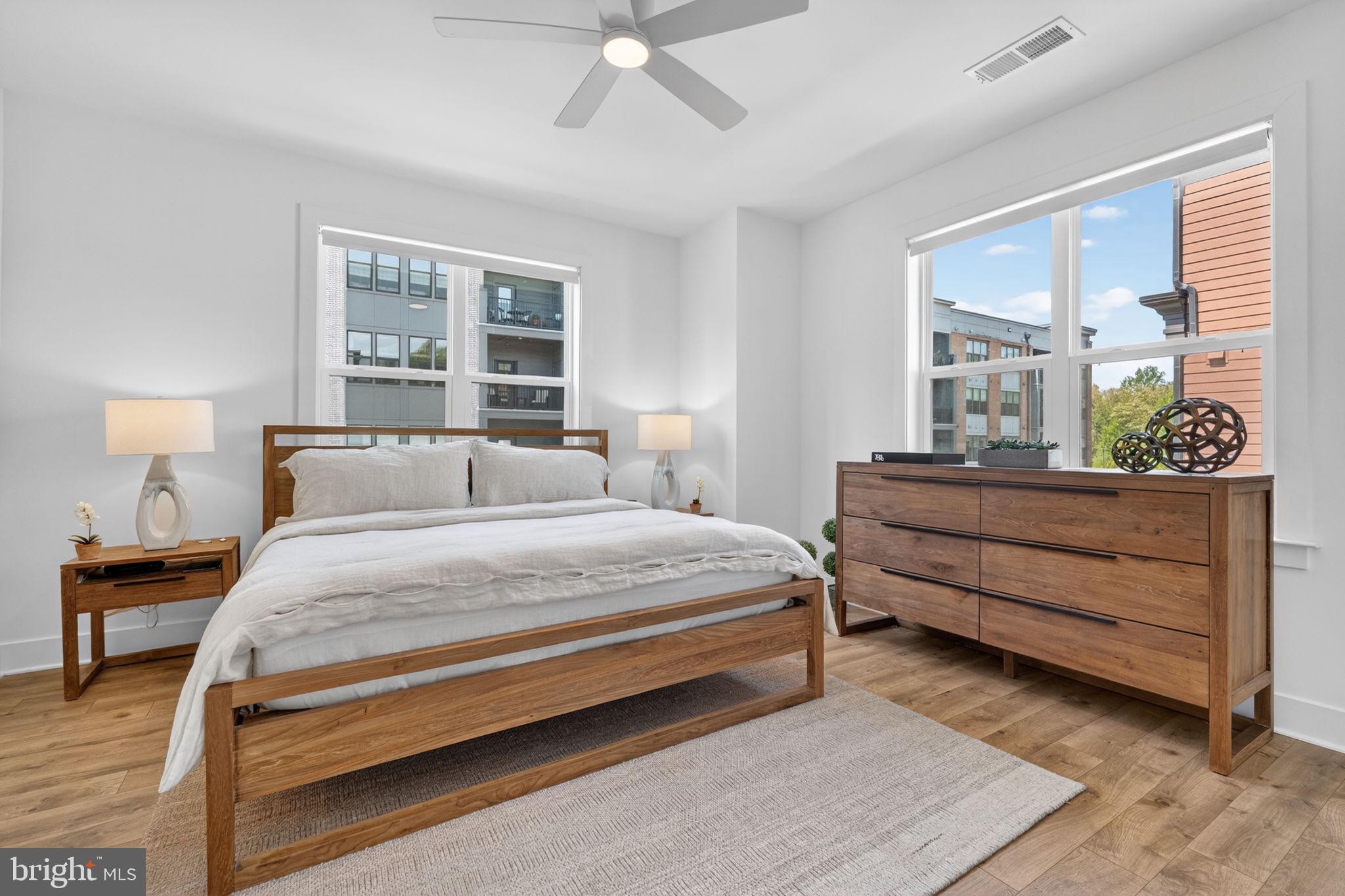 TOWER OAKS - Residential
