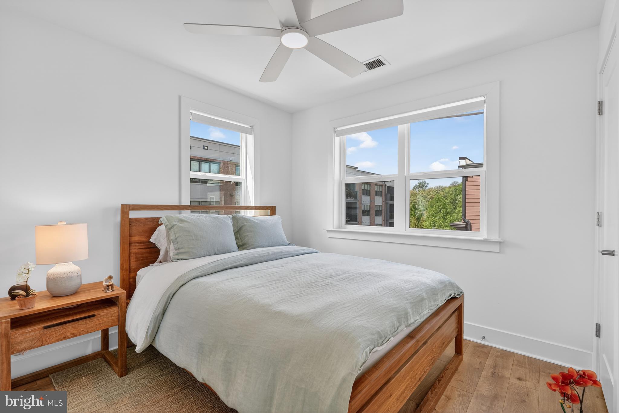 TOWER OAKS - Residential