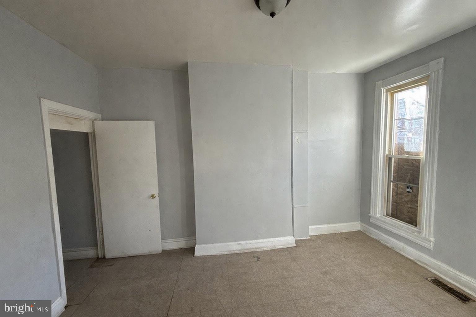 SANDTOWN-WINCHESTER - Residential