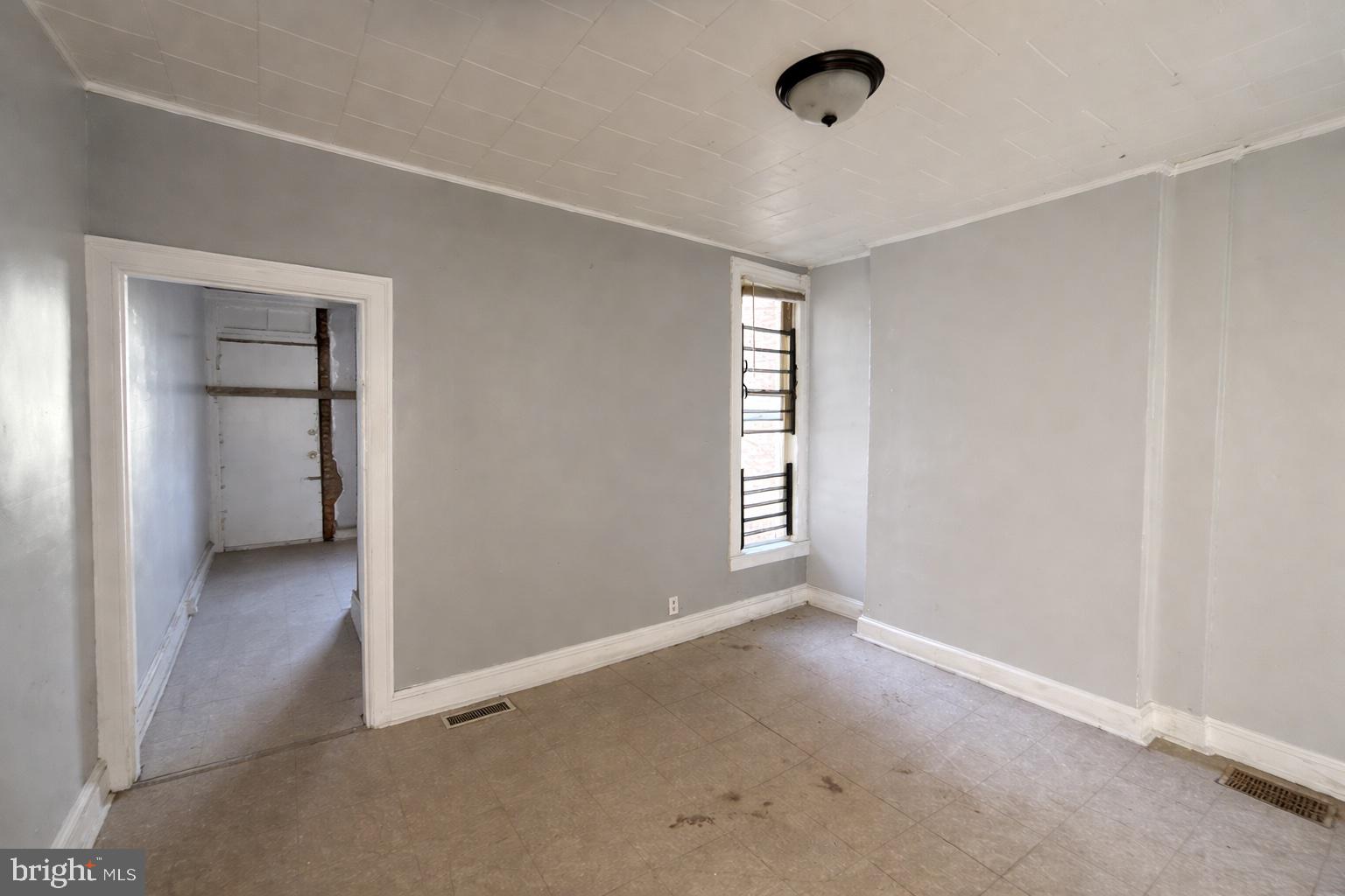 SANDTOWN-WINCHESTER - Residential