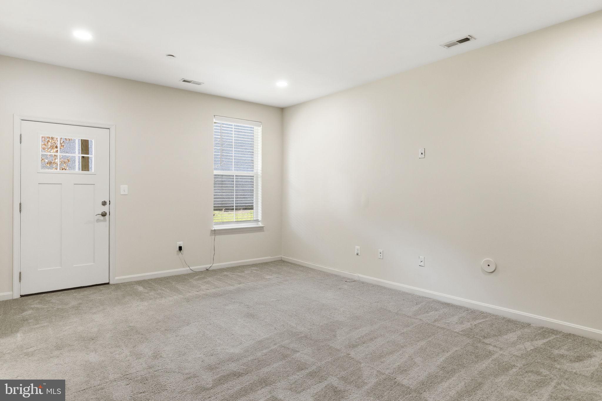 ROSEDALE - Residential