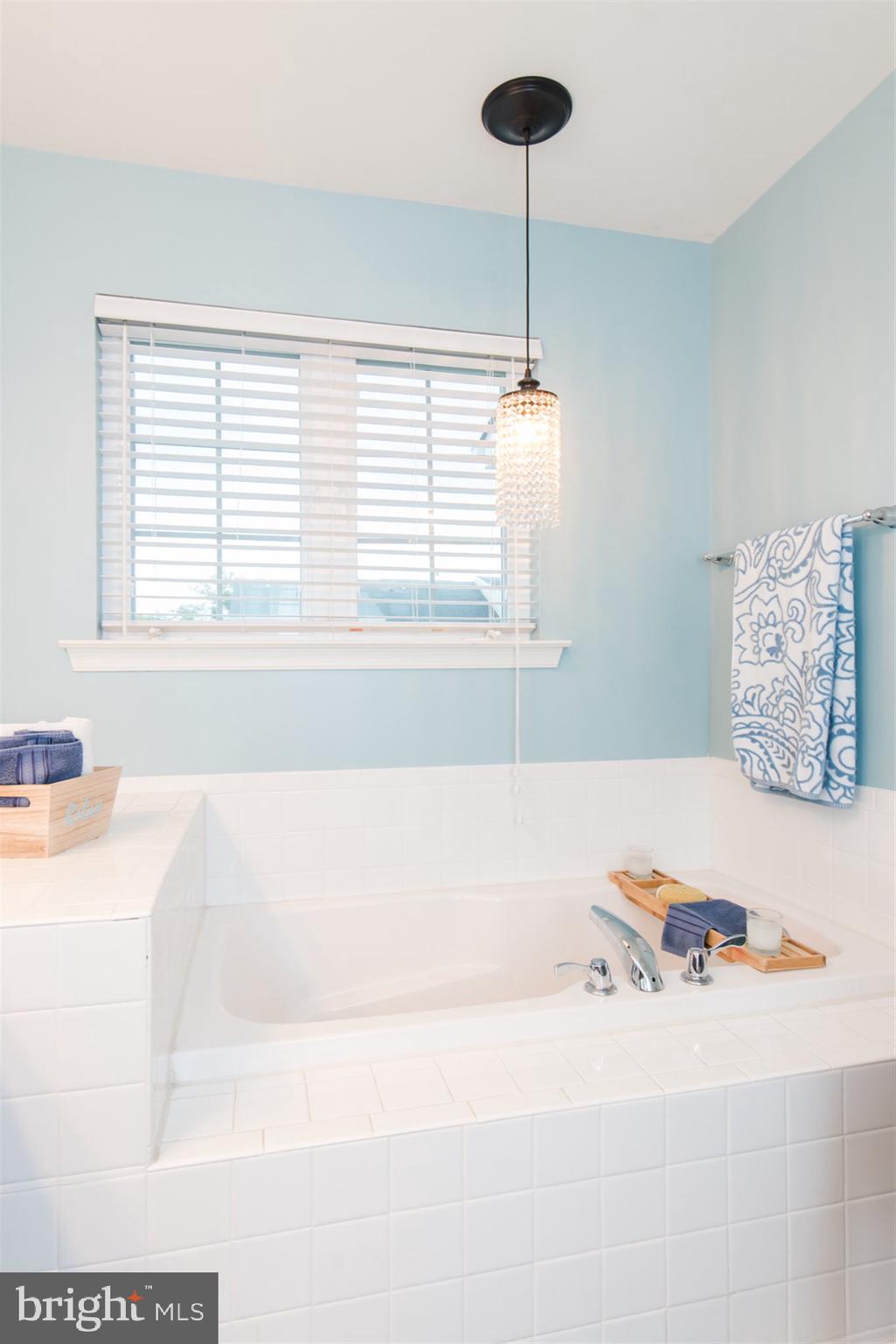 LAKELAND PLACE - Residential