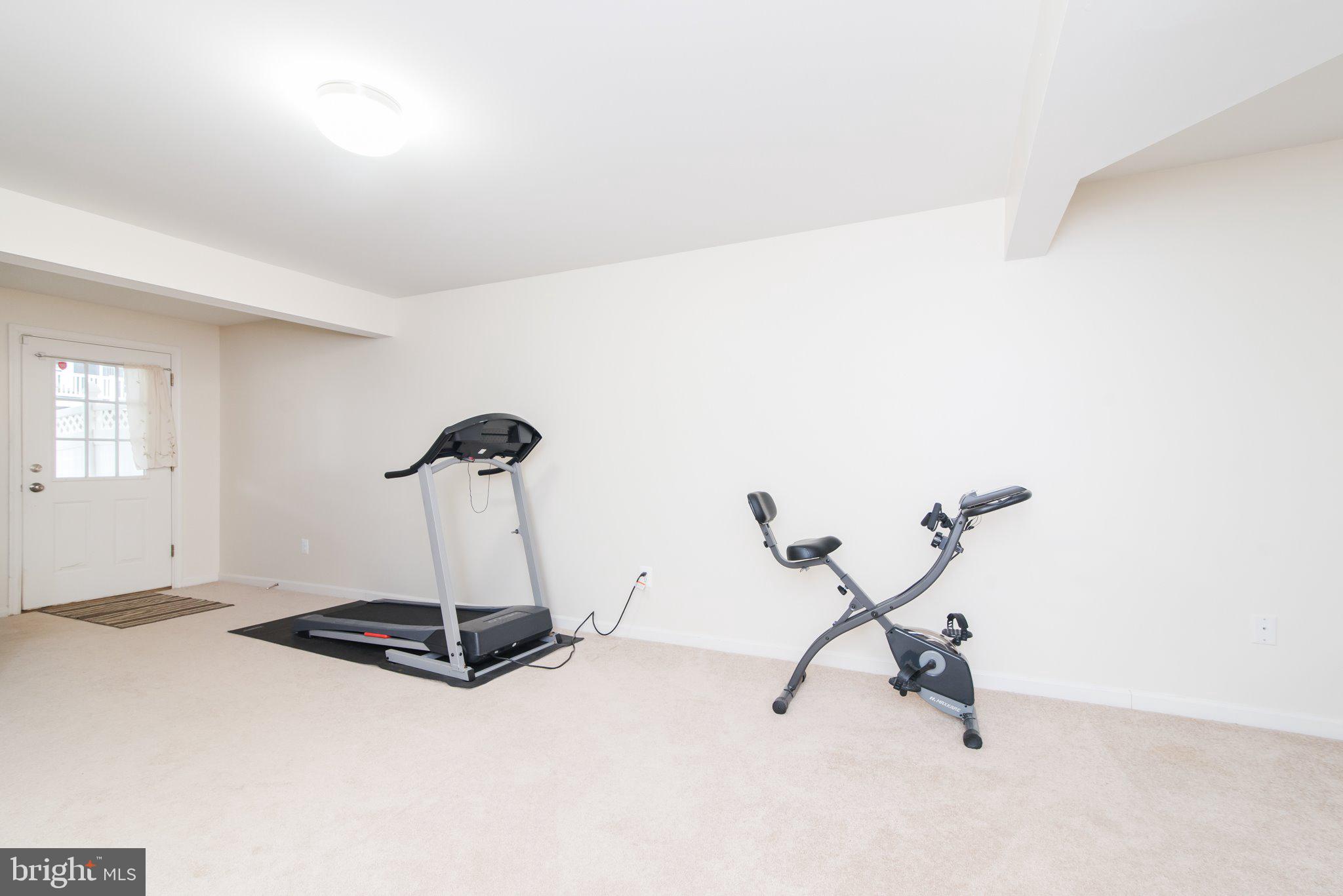 LAKELAND PLACE - Residential