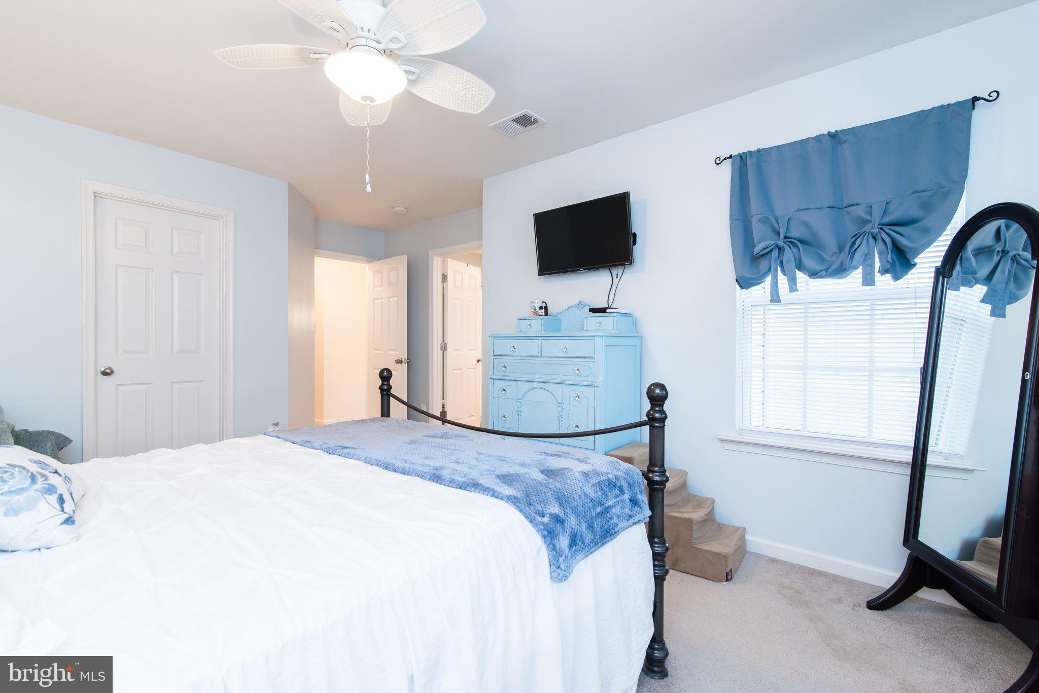 LAKELAND PLACE - Residential