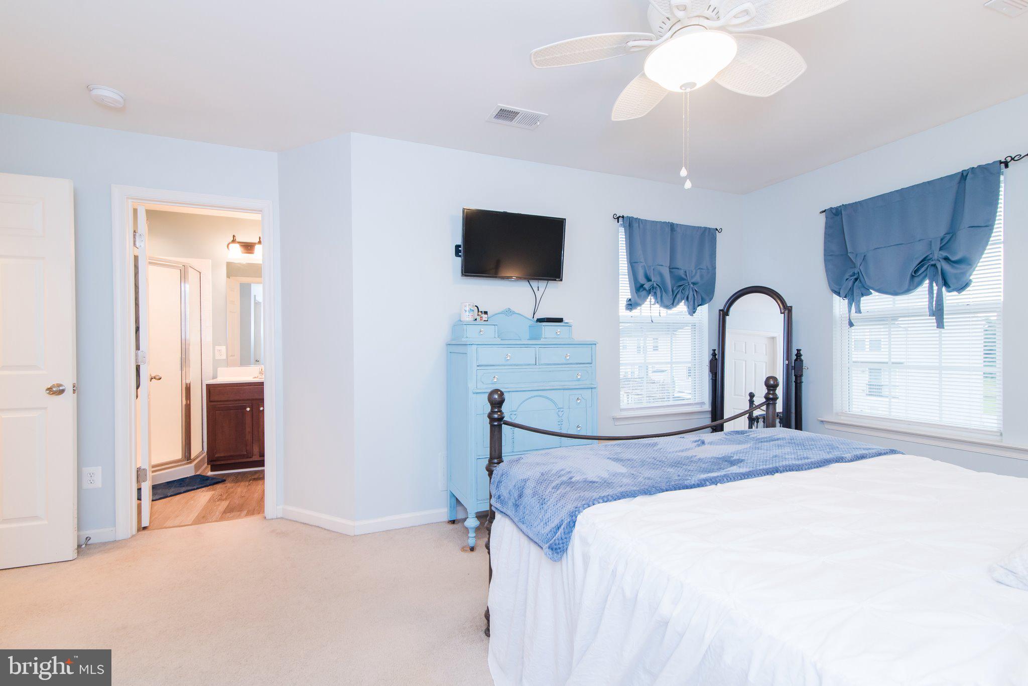 LAKELAND PLACE - Residential