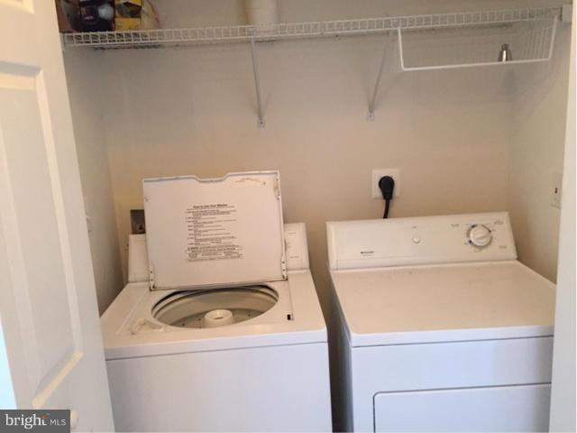 MANORS AT MCNAIR FARMS - Residential Lease